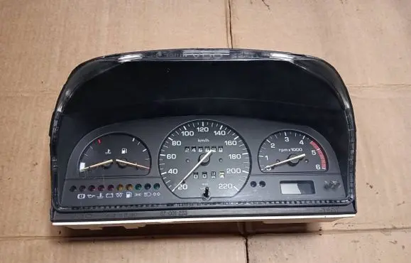 Seat Toledo I (1L) Speedometer (instrument cluster) 81117648