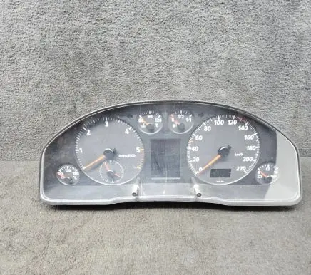 Audi A4 S4 B5 8D Speedometer (instrument cluster) 8D0919034E 110008837001 1101202240697