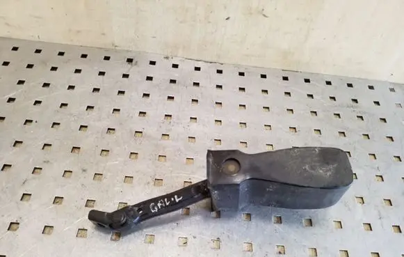Skoda Superb B6 (3T) Rear door check strap stopper