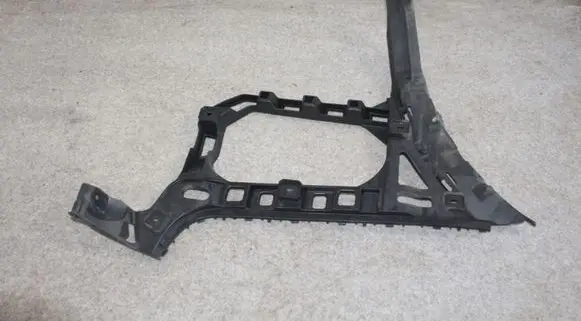 Volkswagen PASSAT CC Bumper support mounting bracket corner 3C8807394