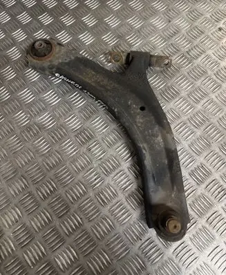 Nissan Qashqai Front lower control arm/wishbone 54500BB00A