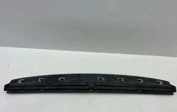 Front bumper skid plate/under tray