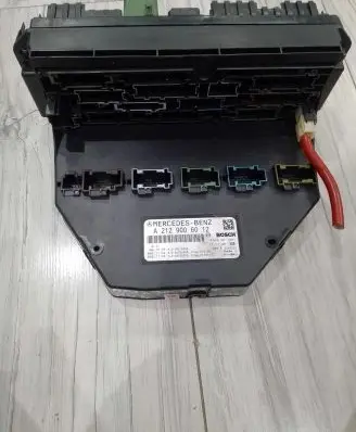 Mercedes-Benz E W212 SAM control unit A2129006012
