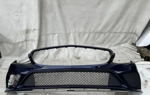 Mercedes-Benz C W205 Front bumper