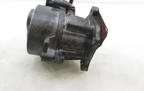 Suzuki Grand Vitara II Vacuum pump A170307