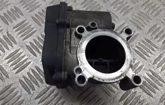 Volkswagen Fox Throttle body valve 03D133062E