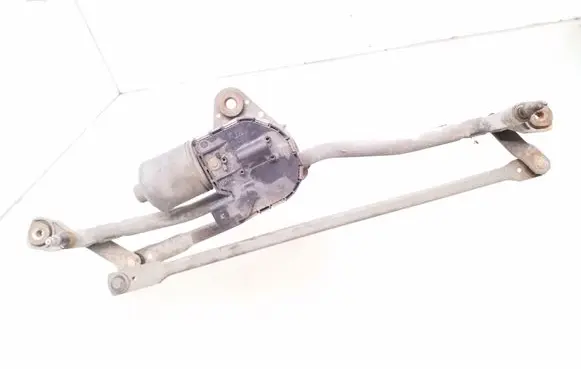 Front wiper linkage and motor