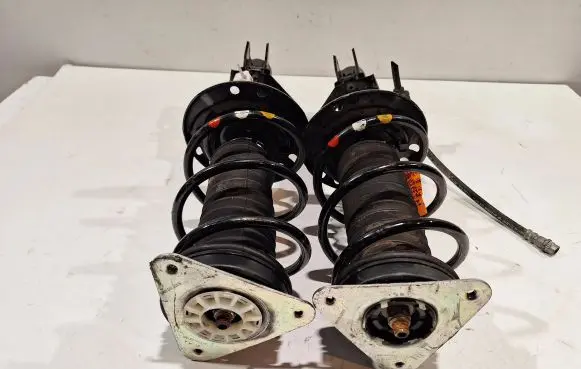 Renault Twingo III Front shock absorber/damper