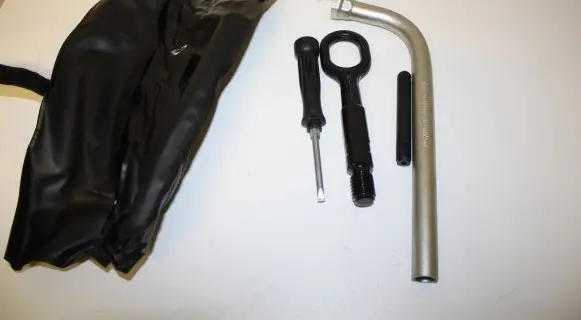 Audi A6 S6 C8 4K Tool set 8N0012219 8K0805615C