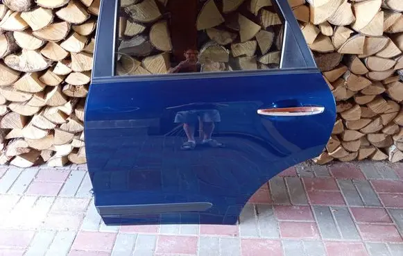 Rear door