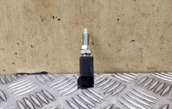 Clutch pedal sensor