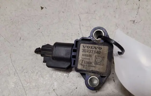 Volvo V50 Airbag deployment crash/impact sensor 30737140