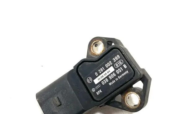Volkswagen Golf V Air pressure sensor 038906051B 0281002399