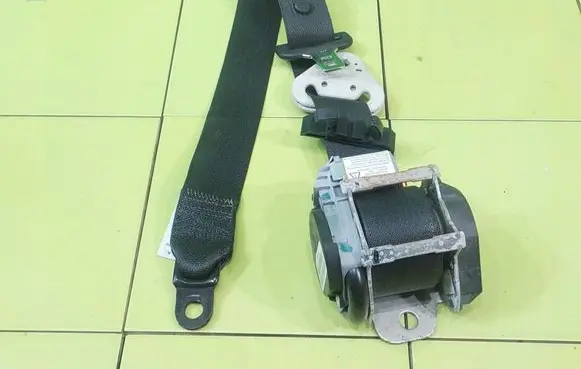 Jeep Patriot Front seatbelt 605673964C BEZPIECZENSTWA