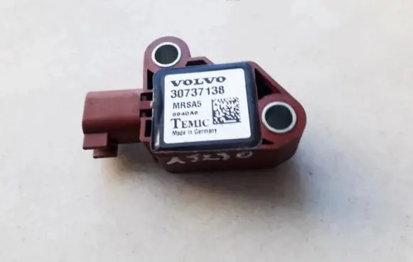 Volvo V50 Airbag deployment crash/impact sensor 30737138 8840A6