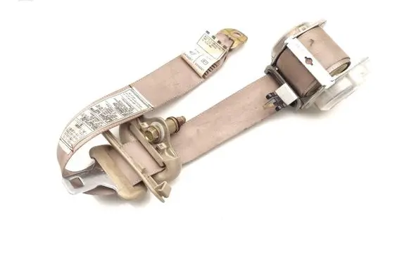 Lexus RX 300 Rear seatbelt 7J8270 048581 467053