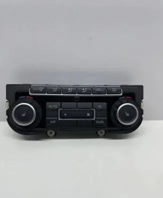 Volkswagen Golf VI Climate control unit 5K0907044BT 5HB00974641