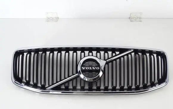 Volvo XC60 Front bumper upper radiator grill 32368149 31425533 31425537