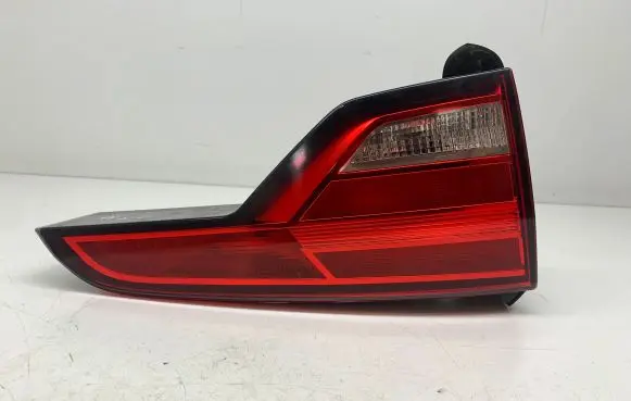 Audi A4 S4 B9 Tailgate rear/tail lights 8W9945075 81490101