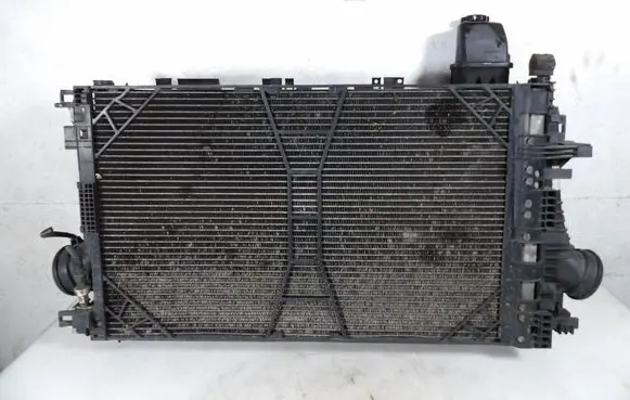 Opel Insignia A Coolant radiator