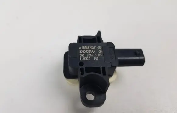 Mercedes-Benz B W246 W242 Airbag deployment crash/impact sensor A1668210351