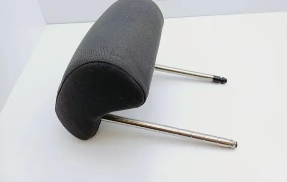 Volkswagen Polo IV 9N3 Rear seat headrest 