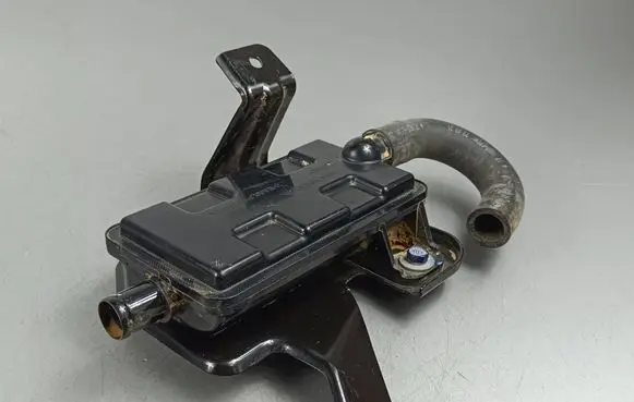 Honda CR-V Other engine bay part