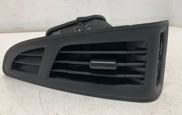 Ford Focus Dashboard side air vent grill/cover trim BM51018B09 F1EBA018B09AE3JA6