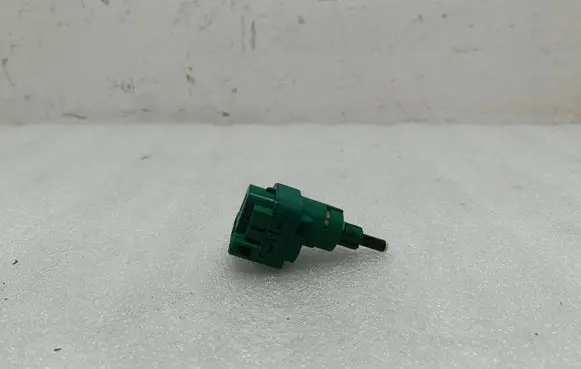 Volkswagen Golf IV Brake pedal sensor switch 1C0945511A