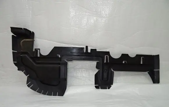 DS Automobiles 4 II Intercooler air channel guide 9834532780