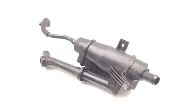 Opel Insignia A Oil breather separator 55575980 565581915