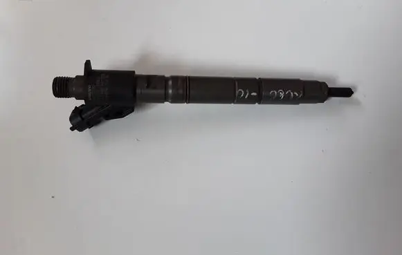 Volvo XC60 Fuel injector 31272690