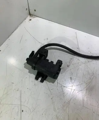 BMW X3 E83 Turbo solenoid valve 7796634