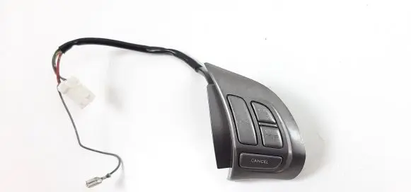 Subaru Legacy Steering wheel buttons/switches 8220B M4400