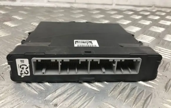 Lexus CT 200H Engine control unit/module ECU 8968176081