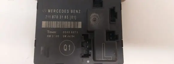 Mercedes-Benz E W211 Door control unit/module 2118703185