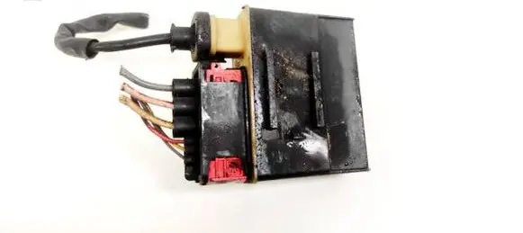 Citroen C5 Coolant fan relay 9652021180
