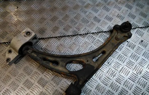 Front lower control arm/wishbone