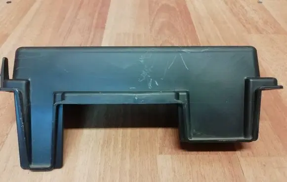 Renault Zoe Fuse box cover 243824477R