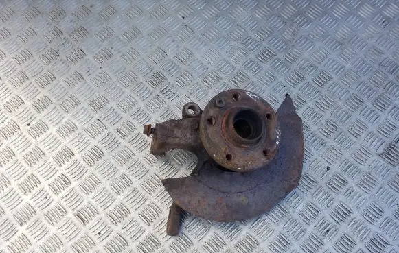 Volkswagen Transporter - Caravelle T4 Front wheel hub