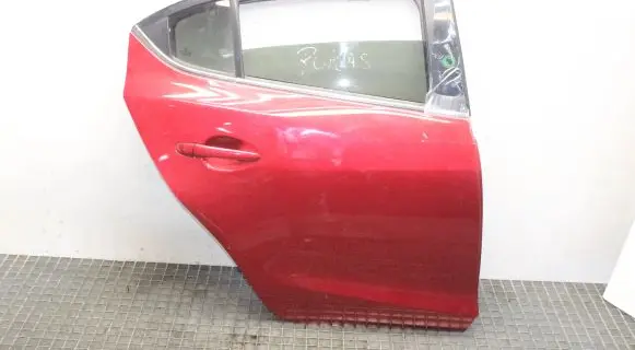 Mazda 3 II Rear door