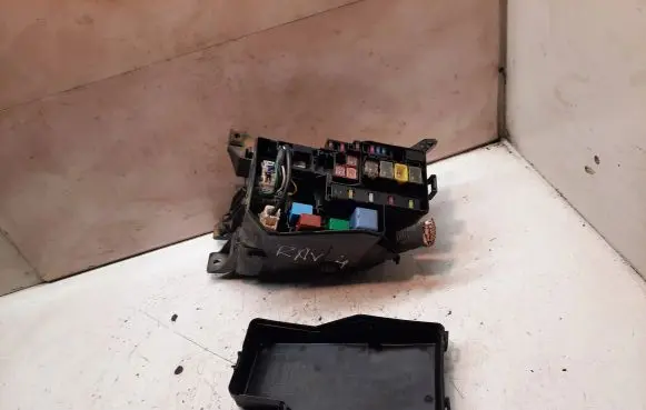Toyota RAV 4 (XA30) Fuse box set 8266242180