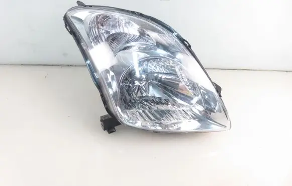 Suzuki Swift I Headlight/headlamp