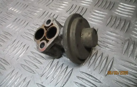 Mitsubishi Lancer EGR valve K5T58988