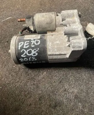 Peugeot 208 Starter motor 9663528880