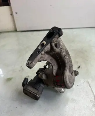 Mercedes-Benz Vito Viano W638 EGR valve cooler A6461410095