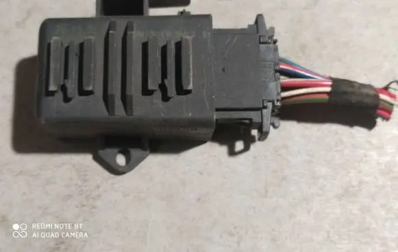Volkswagen PASSAT B6 Other relay 1Z0959772B
