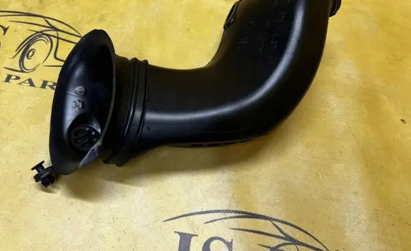 Porsche Panamera (970) Air intake hose/pipe 97011027101