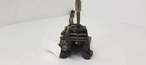 Citroen C4 I Gear shifter/selector 9657303580