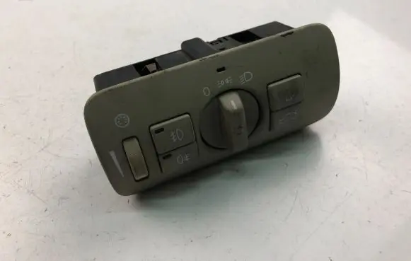 Volvo V70 Light switch 30739422